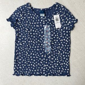 NWT old navy toddler 2T ribbed shirt with floral pattern.